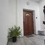 2 Angels O K B Apartamento *