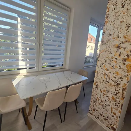 1 Angels O K B Άλτενμπουργκ